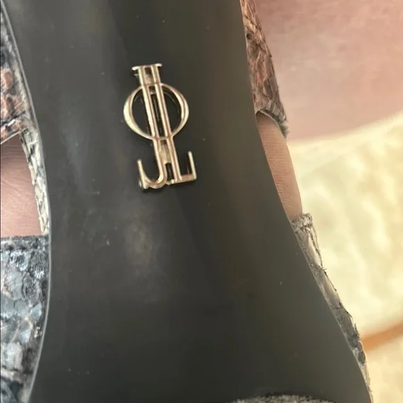 NWOT Stylish Snakeskin Stiletto Heels - Picture 6 of 13